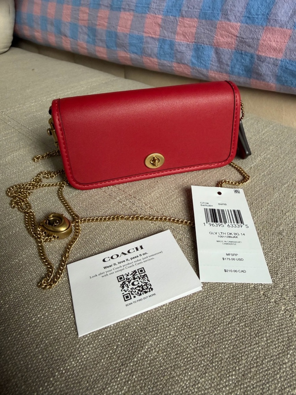 Coach Dinky 14 Glovetanned Leather - Ruby